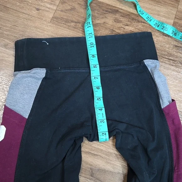 VS PINK MAROON/BLACK/GREY COLORBLOCKED YOGA PANTS SIZE XS - Picture 9 of 11